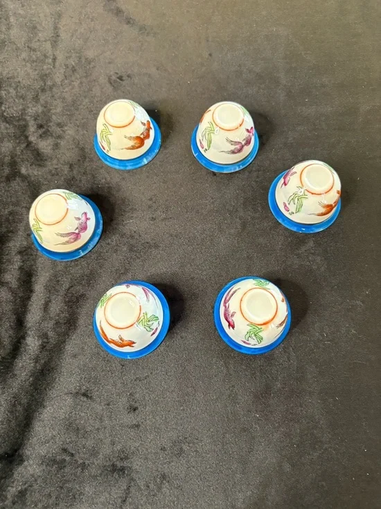 Vintage Chinese Miniature Fish-Themed Tea Serving Set - Picture 13 of 16